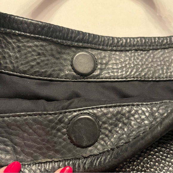 $468 Marc by Marc Jacobs Black Pebble Leather Two-Way Tote w/ Brown Trim - Picture 13 of 14